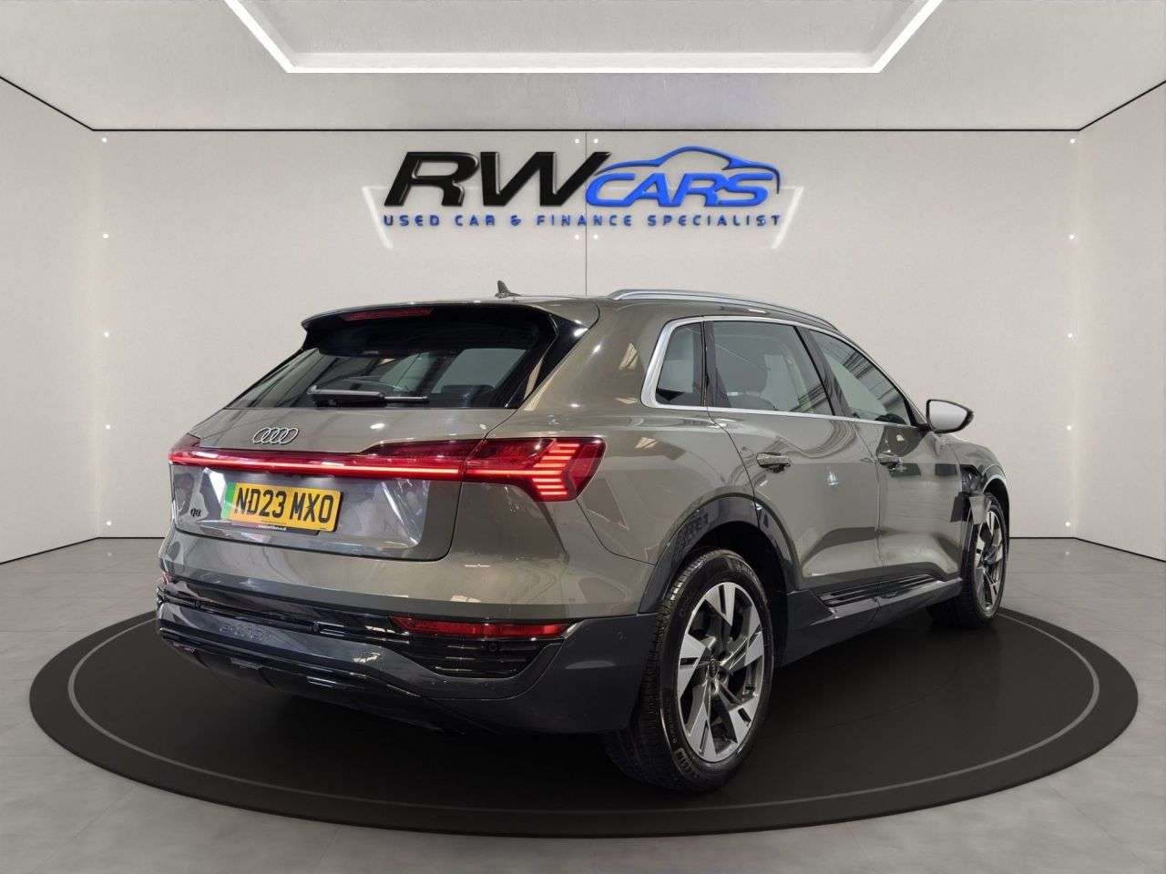 2023 AUDI Q8 E-TRON 2023 AUDI Q8 E-TRON