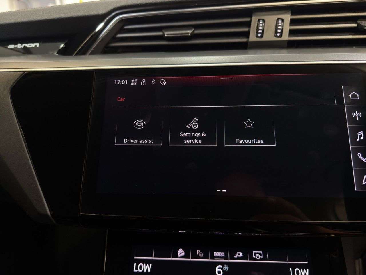 2023 AUDI Q8 E-TRON 2023 AUDI Q8 E-TRON