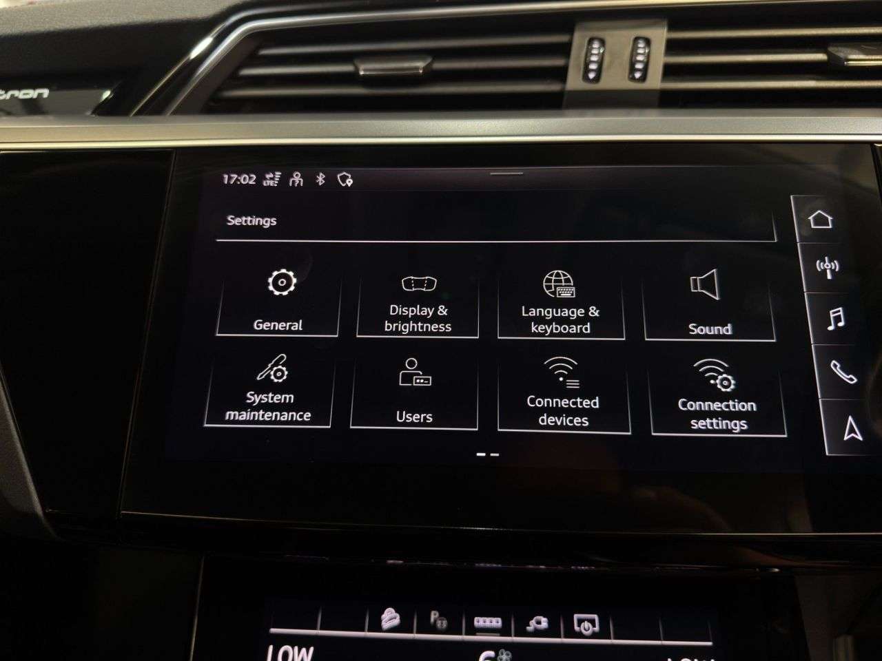 2023 AUDI Q8 E-TRON 2023 AUDI Q8 E-TRON