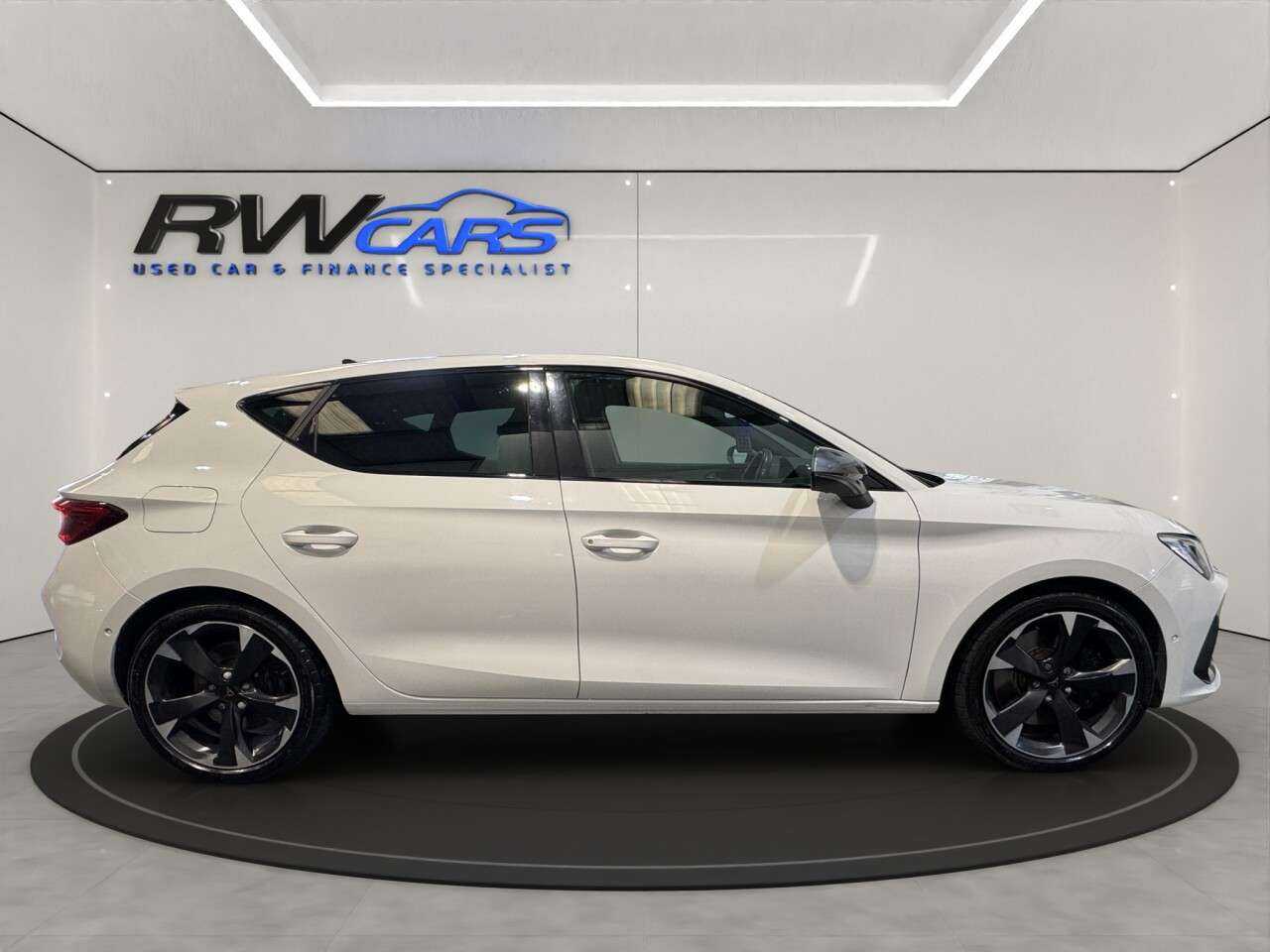 2023 CUPRA LEON 2023 CUPRA LEON