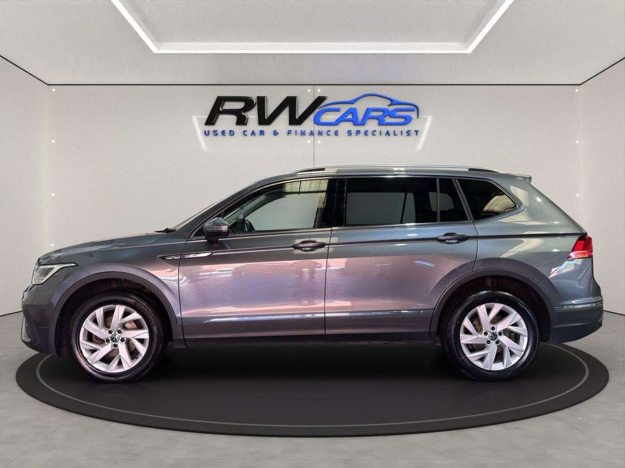 A 2023 VOLKSWAGEN TIGUAN ALLSPACE 1.5 TSI Life SUV 5dr Petrol DSG Euro 6 (s/s) (150 ps) A 2023 VOLKSWAGEN TIGUAN ALLSPACE 1.5 TSI Life SUV 5dr Petrol DSG Euro 6 (s/s) (150 ps)