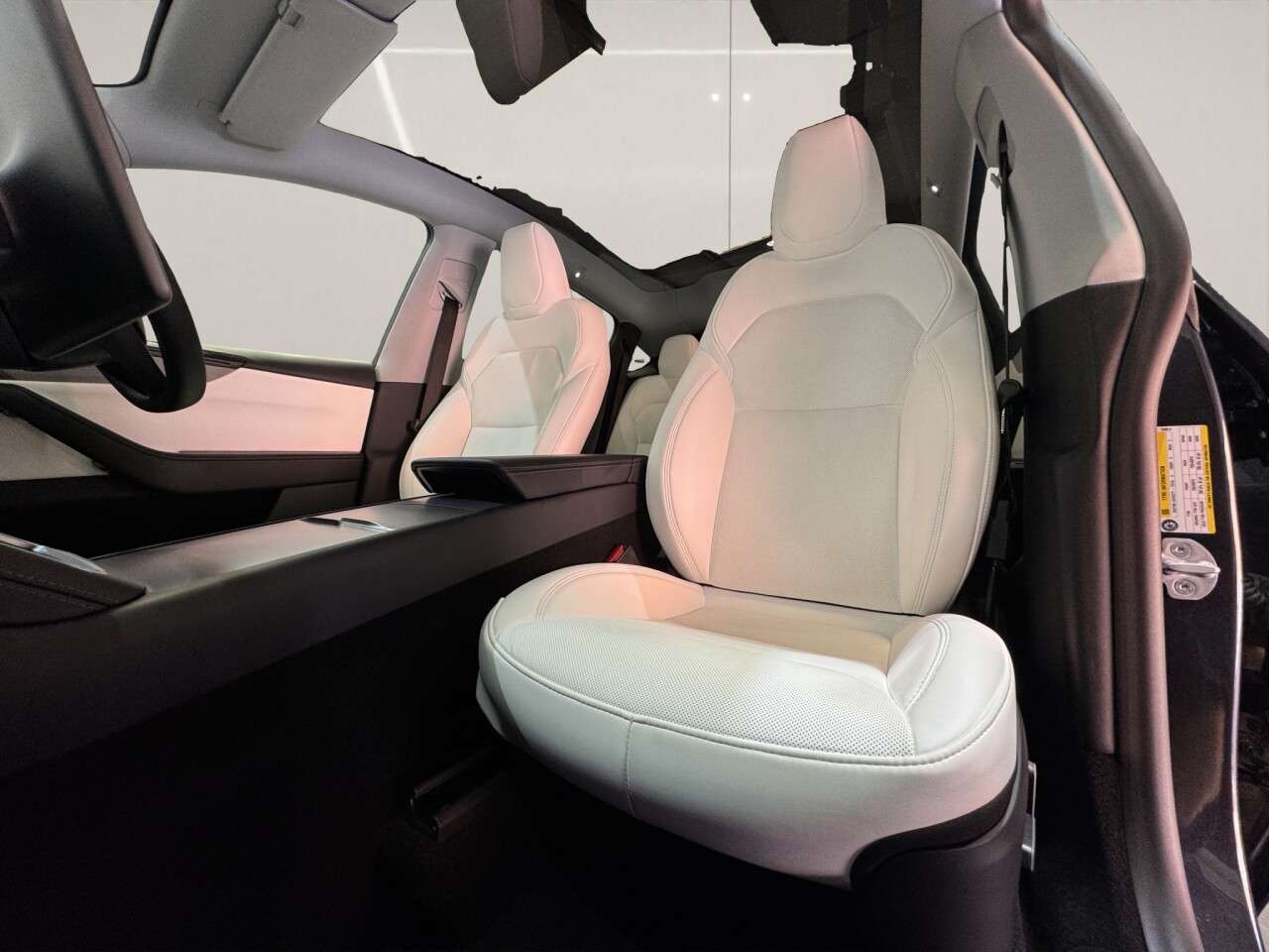 2025 TESLA MODEL Y 2025 TESLA MODEL Y