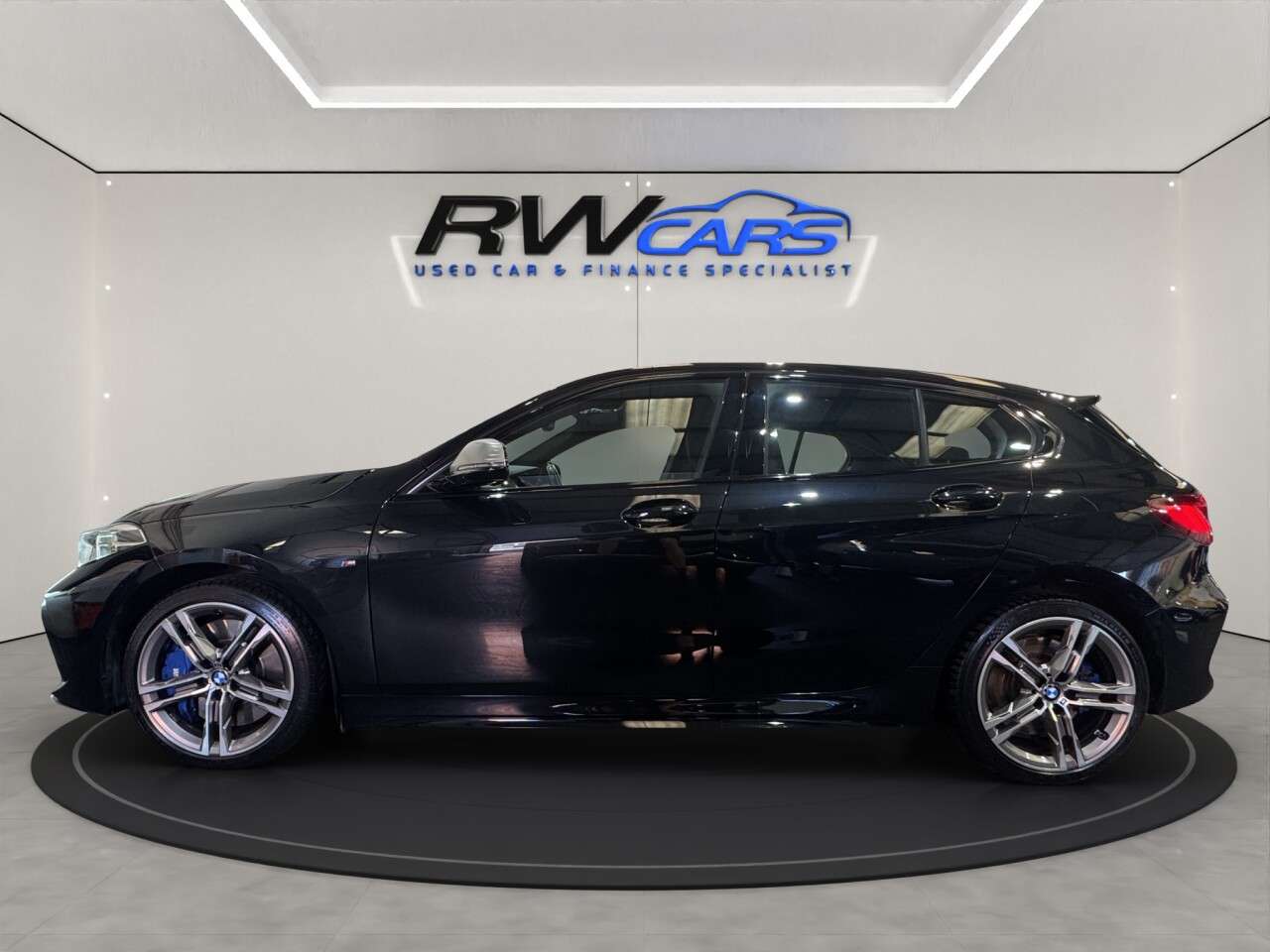 A 2022 BMW 1 SERIES 2.0 M135i Hatchback 5dr Petrol Auto xDrive Euro 6 (s/s) (306 ps) A 2022 BMW 1 SERIES 2.0 M135i Hatchback 5dr Petrol Auto xDrive Euro 6 (s/s) (306 ps)