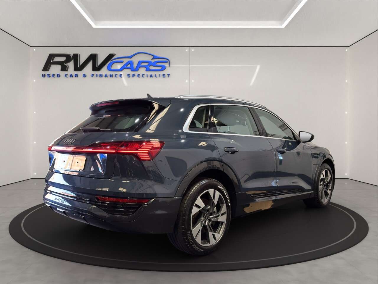 2023 AUDI Q8 E-TRON 2023 AUDI Q8 E-TRON