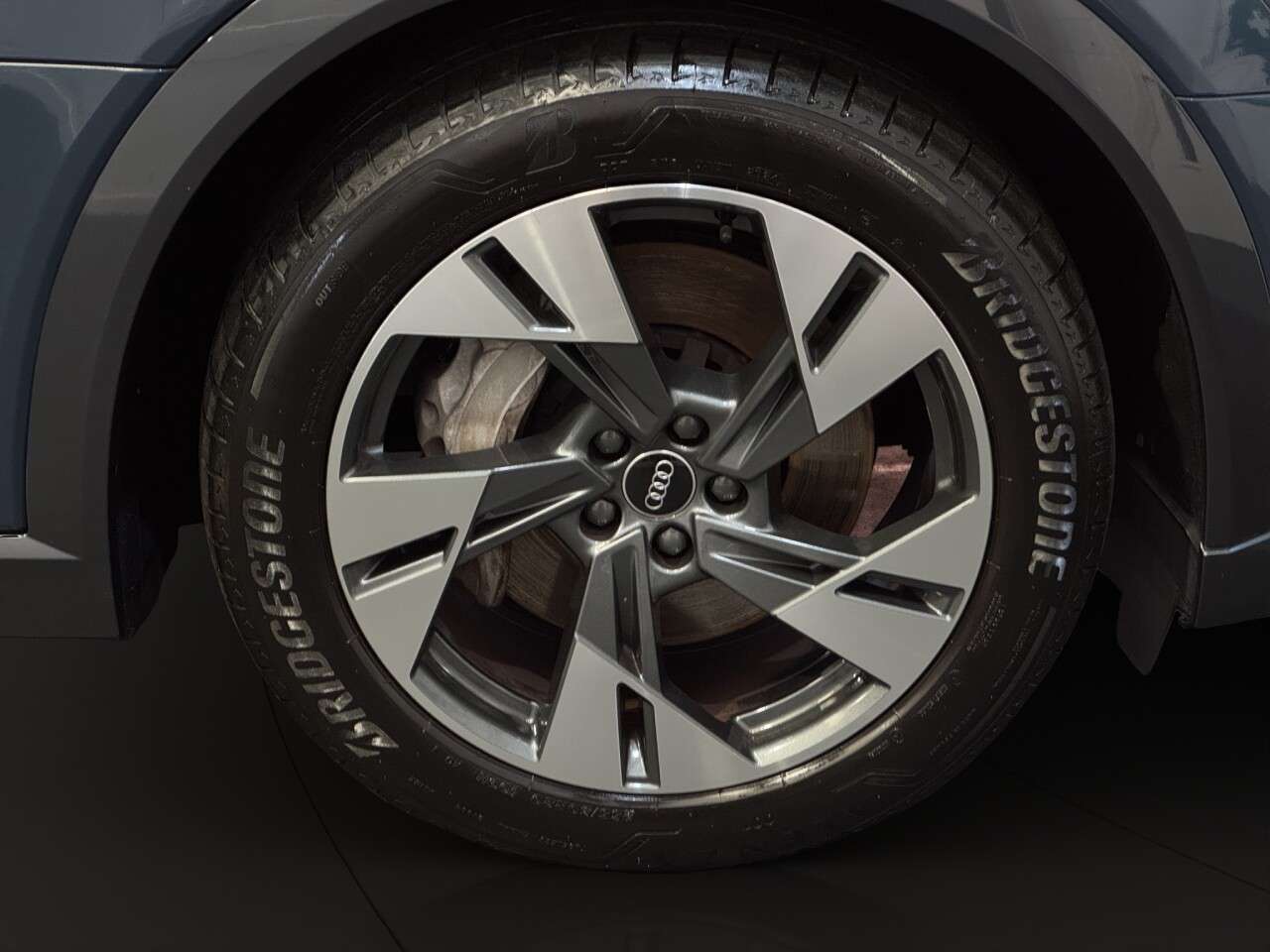 2023 AUDI Q8 E-TRON 2023 AUDI Q8 E-TRON