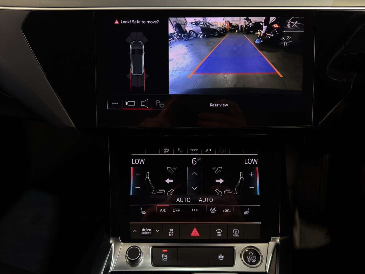 2023 AUDI Q8 E-TRON 2023 AUDI Q8 E-TRON