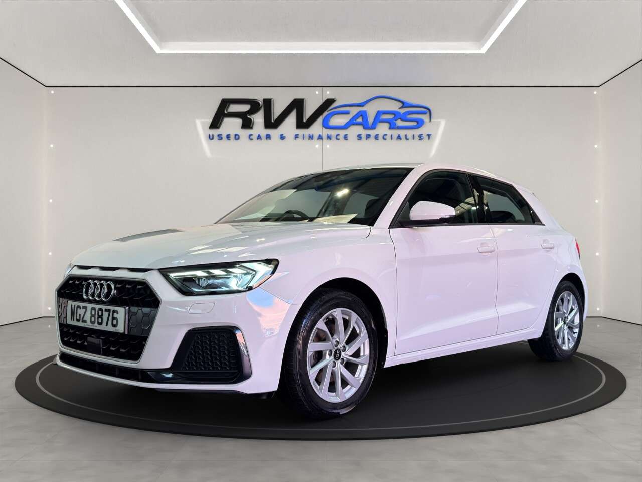 A 2022 AUDI A1 1.0 TFSI 30 Sport Sportback 5dr Petrol Manual Euro 6 (s/s) (110 ps) A 2022 AUDI A1 1.0 TFSI 30 Sport Sportback 5dr Petrol Manual Euro 6 (s/s) (110 ps)