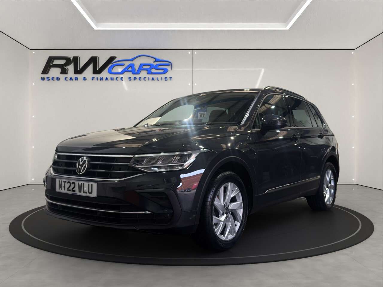 A 2022 VOLKSWAGEN TIGUAN 1.5 TSI Life SUV 5dr Petrol Manual Euro 6 (s/s) (150 ps) A 2022 VOLKSWAGEN TIGUAN 1.5 TSI Life SUV 5dr Petrol Manual Euro 6 (s/s) (150 ps)