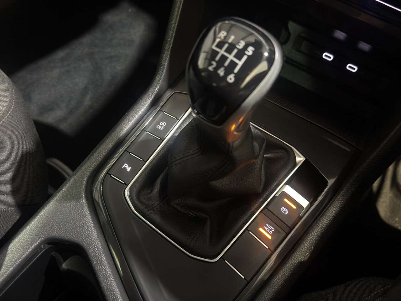 2022 VOLKSWAGEN TIGUAN 2022 VOLKSWAGEN TIGUAN