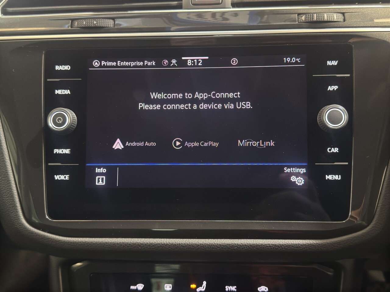 2022 VOLKSWAGEN TIGUAN 2022 VOLKSWAGEN TIGUAN