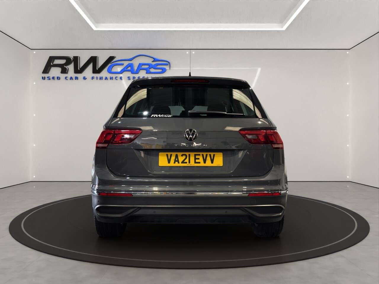 2021 VOLKSWAGEN TIGUAN 2021 VOLKSWAGEN TIGUAN