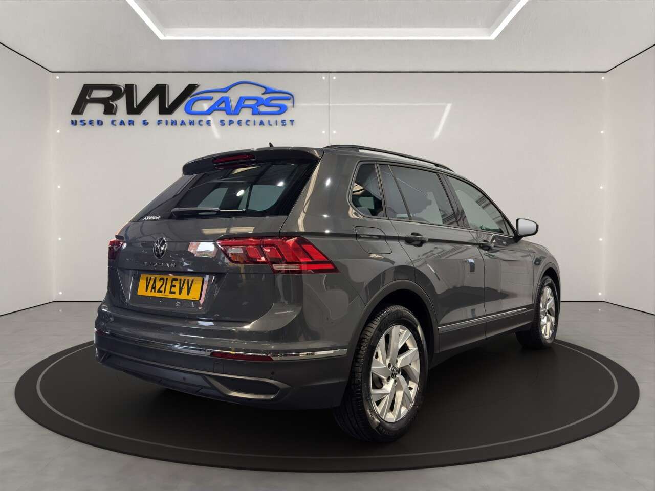 2021 VOLKSWAGEN TIGUAN 2021 VOLKSWAGEN TIGUAN