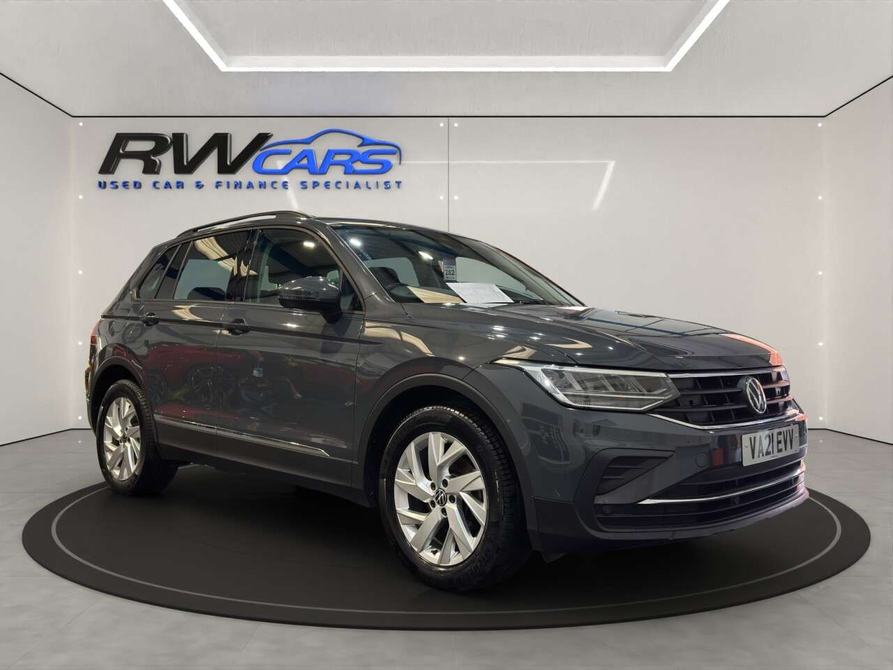 2021 VOLKSWAGEN TIGUAN 2021 VOLKSWAGEN TIGUAN