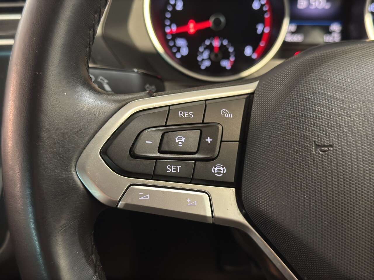 2021 VOLKSWAGEN TIGUAN 2021 VOLKSWAGEN TIGUAN