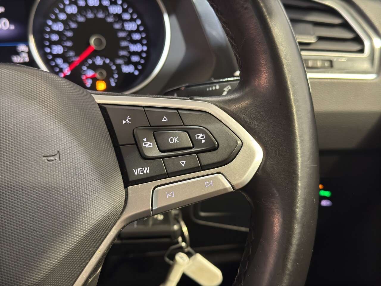 2021 VOLKSWAGEN TIGUAN 2021 VOLKSWAGEN TIGUAN