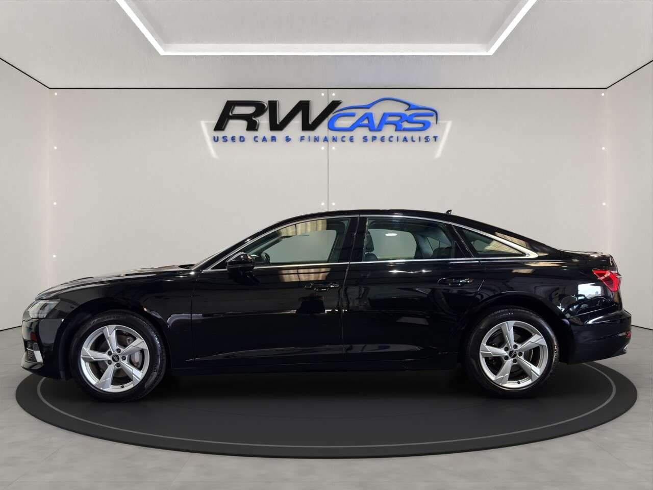 A 2022 AUDI A6 SALOON 2.0 TFSI 40 Sport Saloon 4dr Petrol S Tronic Euro 6 (s/s) (204 ps) A 2022 AUDI A6 SALOON 2.0 TFSI 40 Sport Saloon 4dr Petrol S Tronic Euro 6 (s/s) (204 ps)