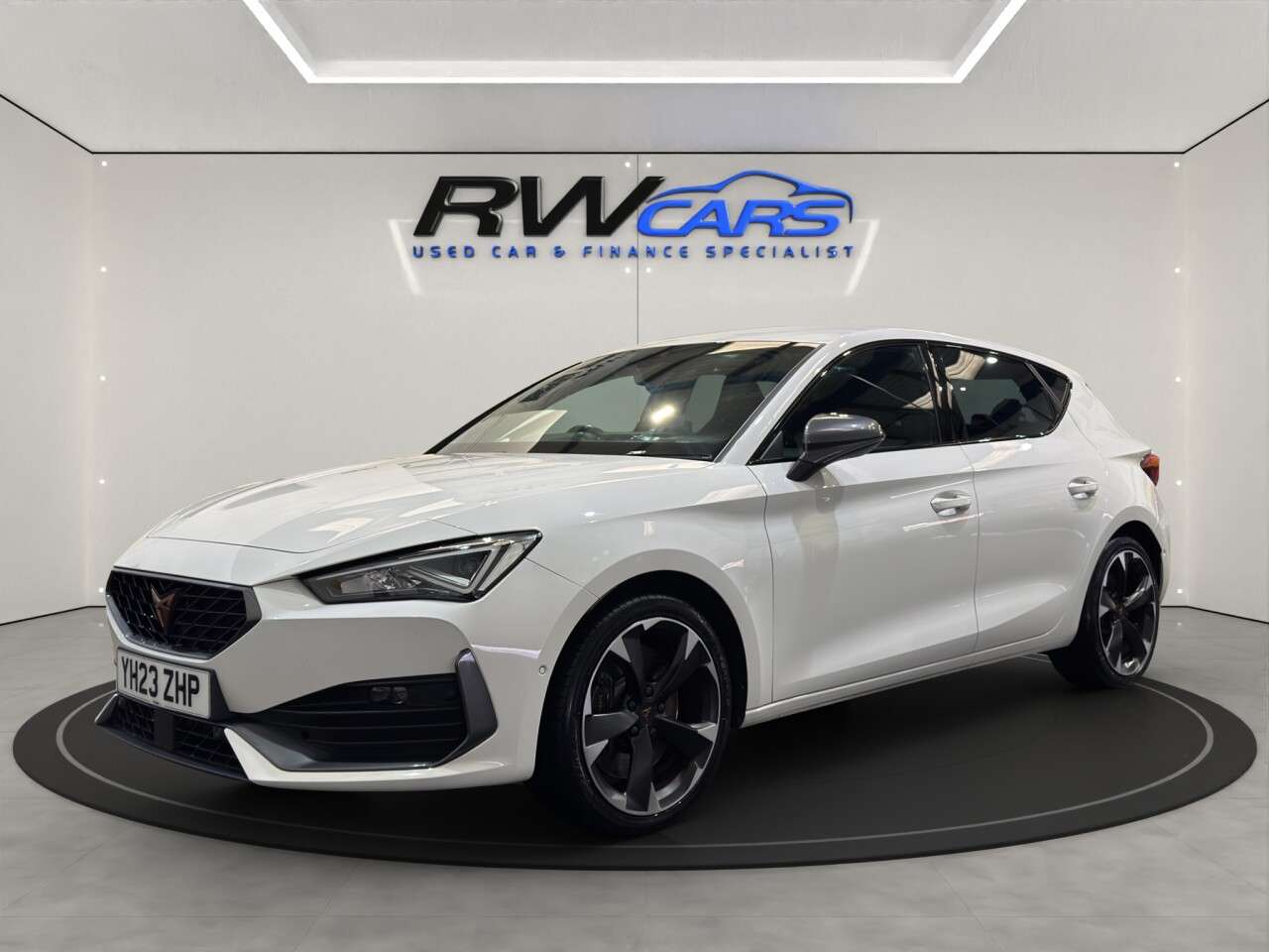A 2023 CUPRA LEON 2.0 TSI VZ1 Hatchback 5dr Petrol DSG Euro 6 (s/s) (245 ps) A 2023 CUPRA LEON 2.0 TSI VZ1 Hatchback 5dr Petrol DSG Euro 6 (s/s) (245 ps)