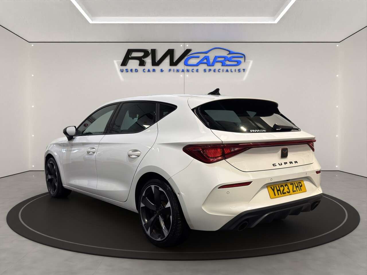 A 2023 CUPRA LEON 2.0 TSI VZ1 Hatchback 5dr Petrol DSG Euro 6 (s/s) (245 ps) A 2023 CUPRA LEON 2.0 TSI VZ1 Hatchback 5dr Petrol DSG Euro 6 (s/s) (245 ps)