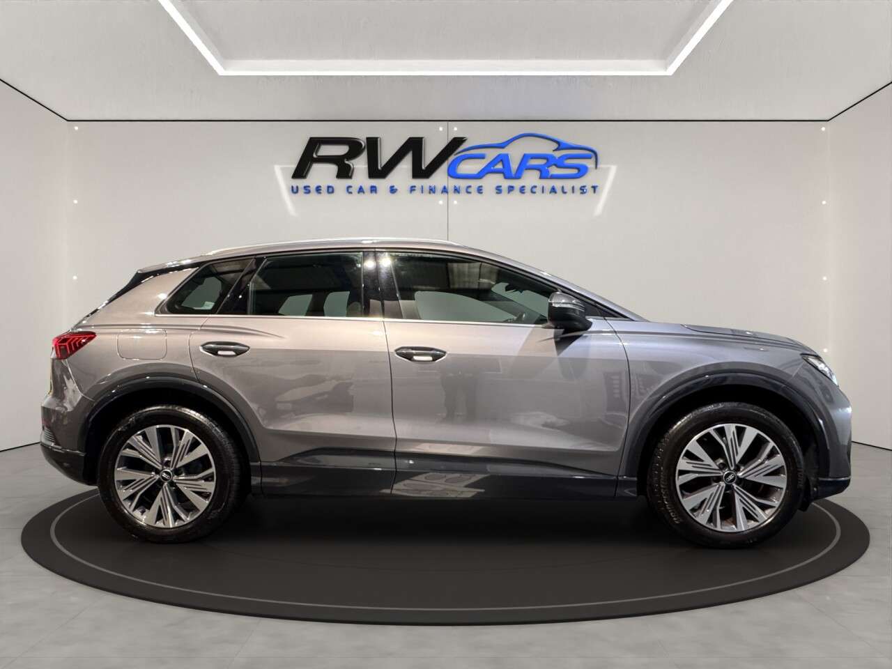 2021 AUDI Q4 E-TRON 2021 AUDI Q4 E-TRON
