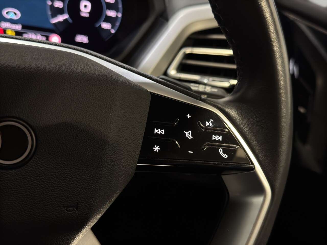 2021 AUDI Q4 E-TRON 2021 AUDI Q4 E-TRON