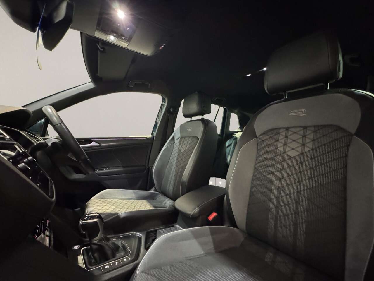 2021 VOLKSWAGEN TIGUAN 2021 VOLKSWAGEN TIGUAN