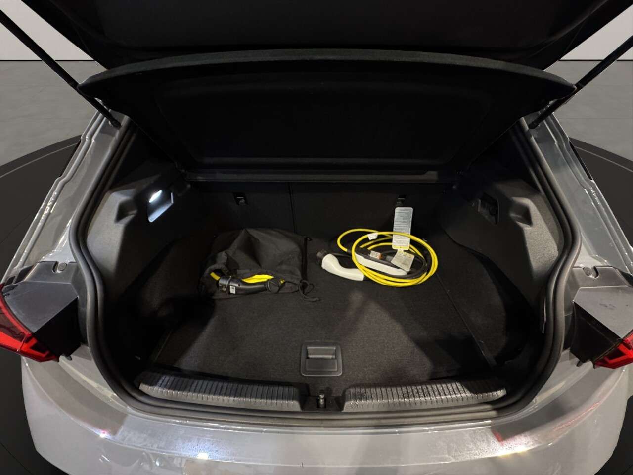 2023 CUPRA BORN 2023 CUPRA BORN