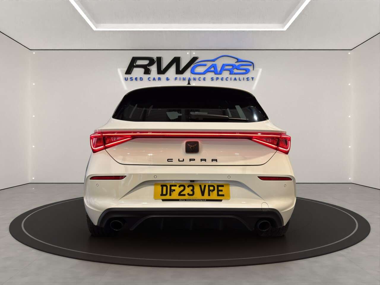 A 2023 CUPRA LEON 2.0 TSI VZ1 Hatchback 5dr Petrol DSG Euro 6 (s/s) (245 ps) A 2023 CUPRA LEON 2.0 TSI VZ1 Hatchback 5dr Petrol DSG Euro 6 (s/s) (245 ps)