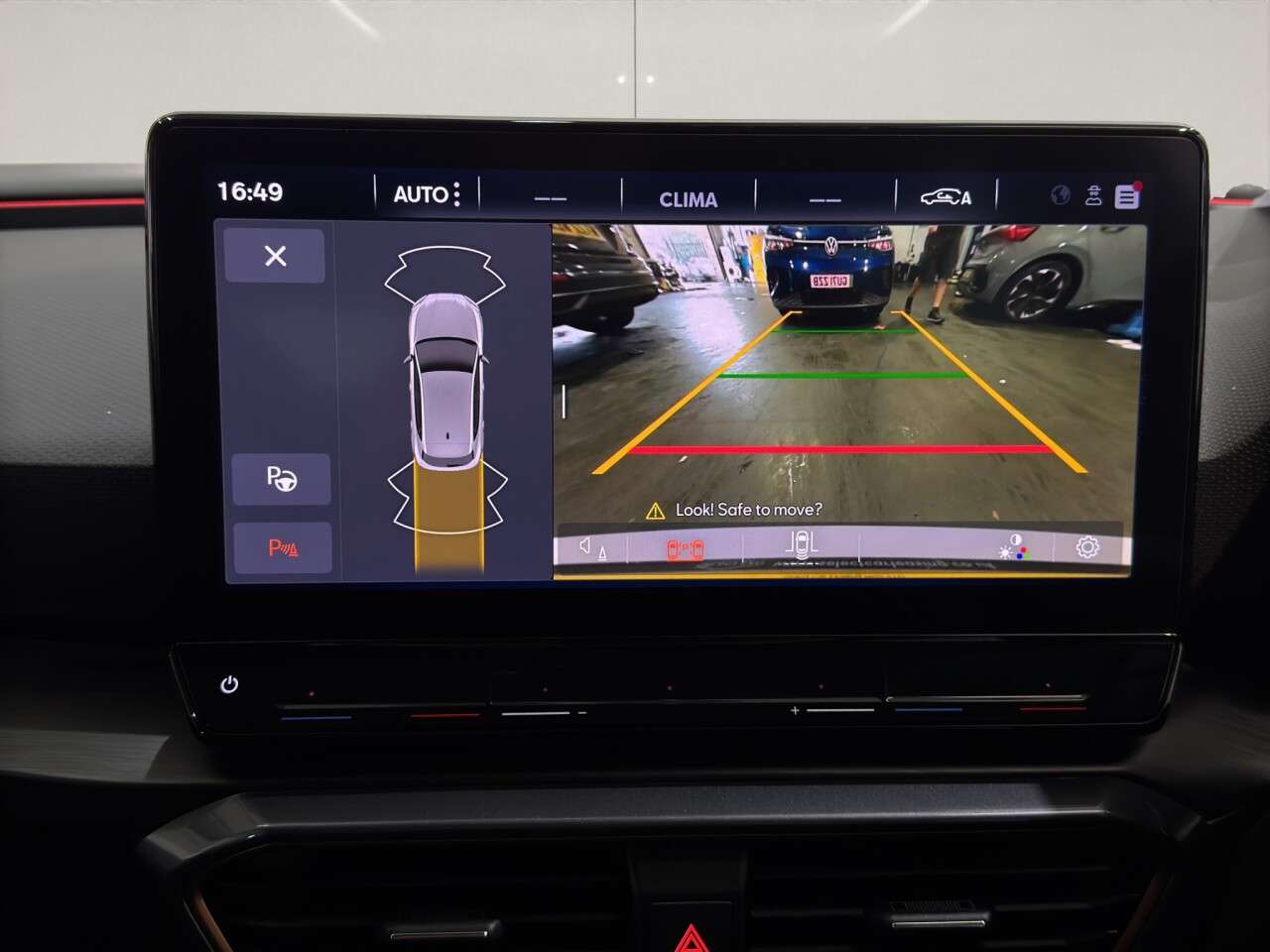 2023 CUPRA LEON 2023 CUPRA LEON
