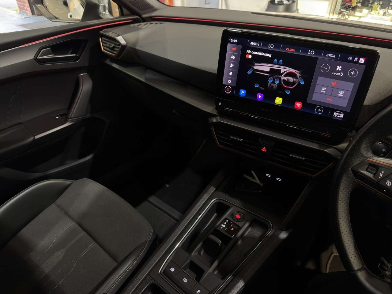 2023 CUPRA LEON 2023 CUPRA LEON