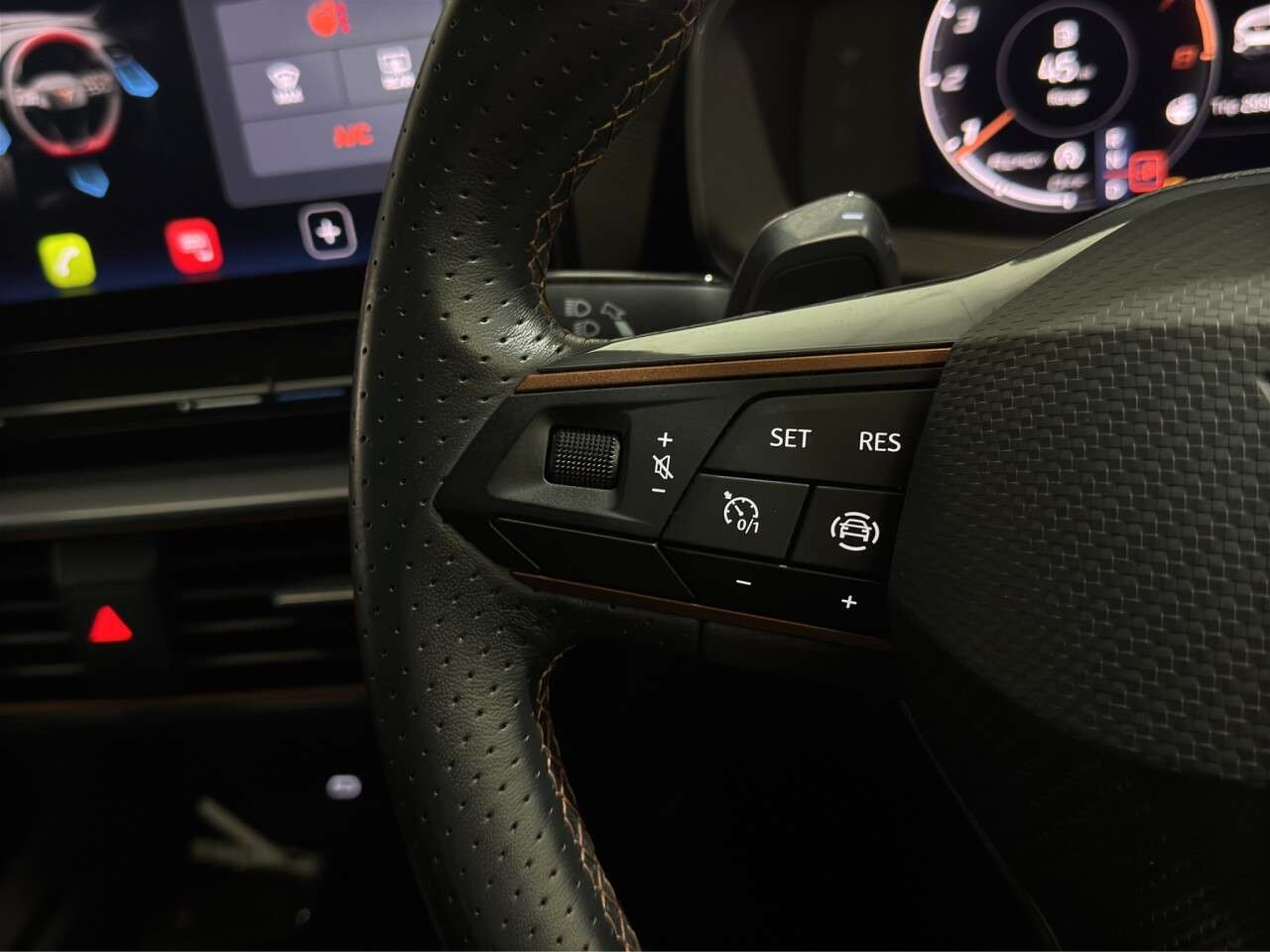 2023 CUPRA LEON 2023 CUPRA LEON