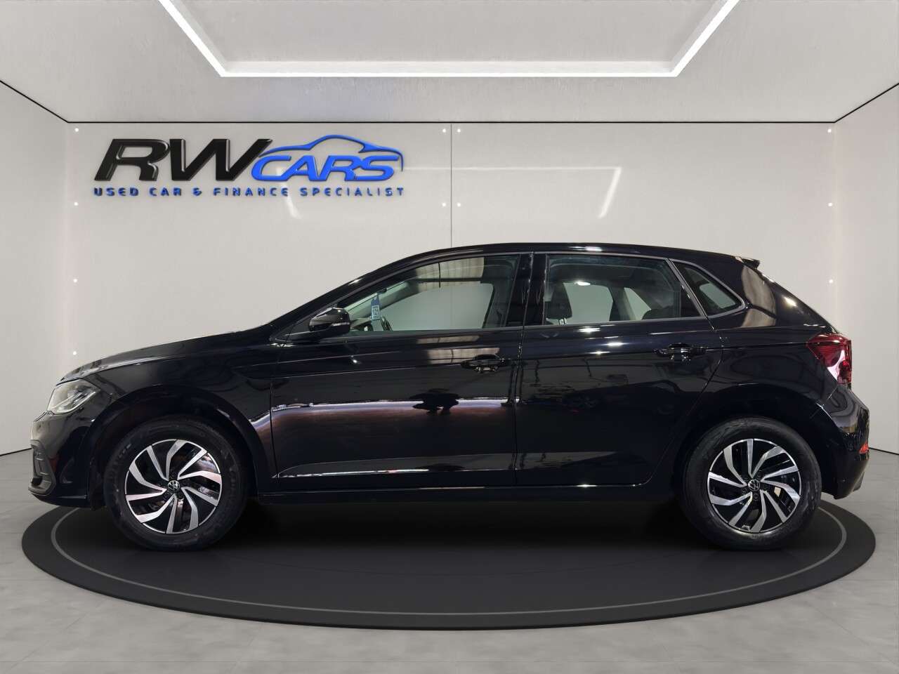 A 2024 VOLKSWAGEN POLO 1.0 EVO Life Hatchback 5dr Petrol Manual Euro 6 (s/s) (80 ps) A 2024 VOLKSWAGEN POLO 1.0 EVO Life Hatchback 5dr Petrol Manual Euro 6 (s/s) (80 ps)