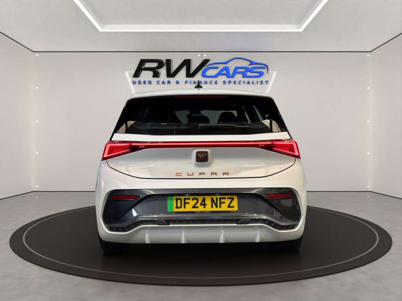 A 2024 CUPRA BORN 58kWh V1 Hatchback 5dr Electric Auto (204 ps) A 2024 CUPRA BORN 58kWh V1 Hatchback 5dr Electric Auto (204 ps)