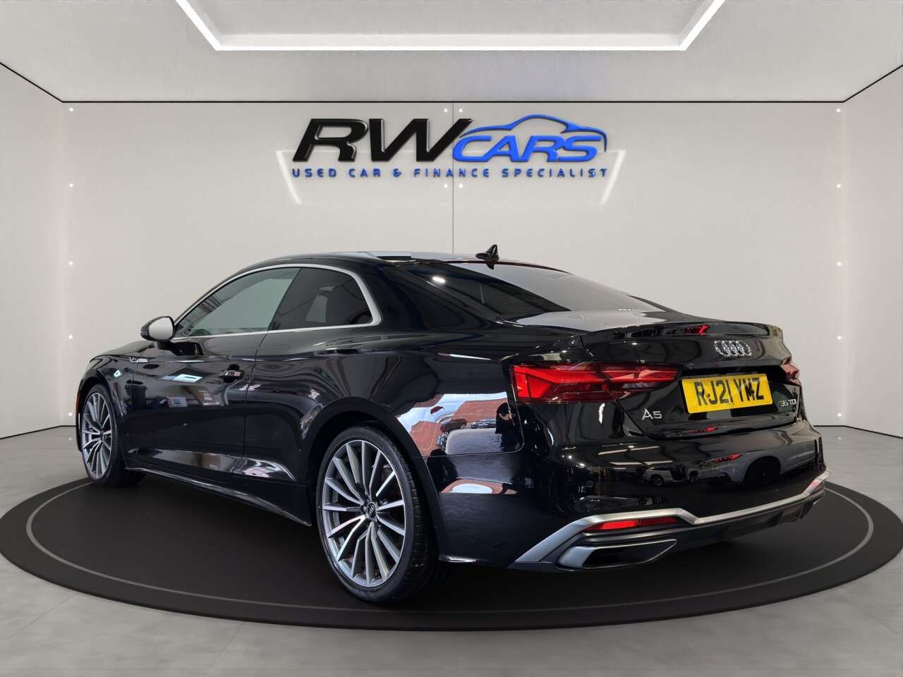 A 2021 AUDI A5 2.0 TDI 35 S line Coupe 2dr Diesel S Tronic Euro 6 (s/s) (163 ps) A 2021 AUDI A5 2.0 TDI 35 S line Coupe 2dr Diesel S Tronic Euro 6 (s/s) (163 ps)