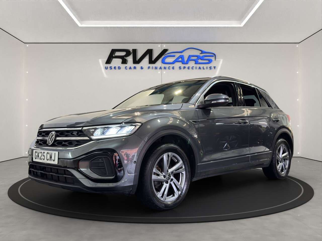 A 2025 VOLKSWAGEN T-ROC 1.5 TSI R-Line SUV 5dr Petrol DSG Euro 6 (s/s) (150 ps) A 2025 VOLKSWAGEN T-ROC 1.5 TSI R-Line SUV 5dr Petrol DSG Euro 6 (s/s) (150 ps)