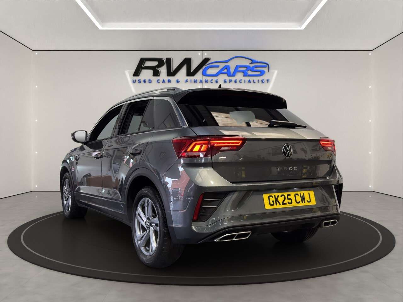 A 2025 VOLKSWAGEN T-ROC 1.5 TSI R-Line SUV 5dr Petrol DSG Euro 6 (s/s) (150 ps) A 2025 VOLKSWAGEN T-ROC 1.5 TSI R-Line SUV 5dr Petrol DSG Euro 6 (s/s) (150 ps)