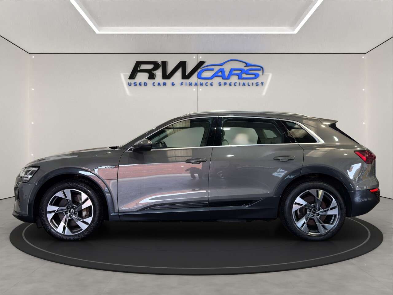 A 2023 AUDI Q8 E-TRON 50 Sport SUV 5dr Electric Auto quattro 95kWh (11kW Charger) (340 ps) A 2023 AUDI Q8 E-TRON 50 Sport SUV 5dr Electric Auto quattro 95kWh (11kW Charger) (340 ps)