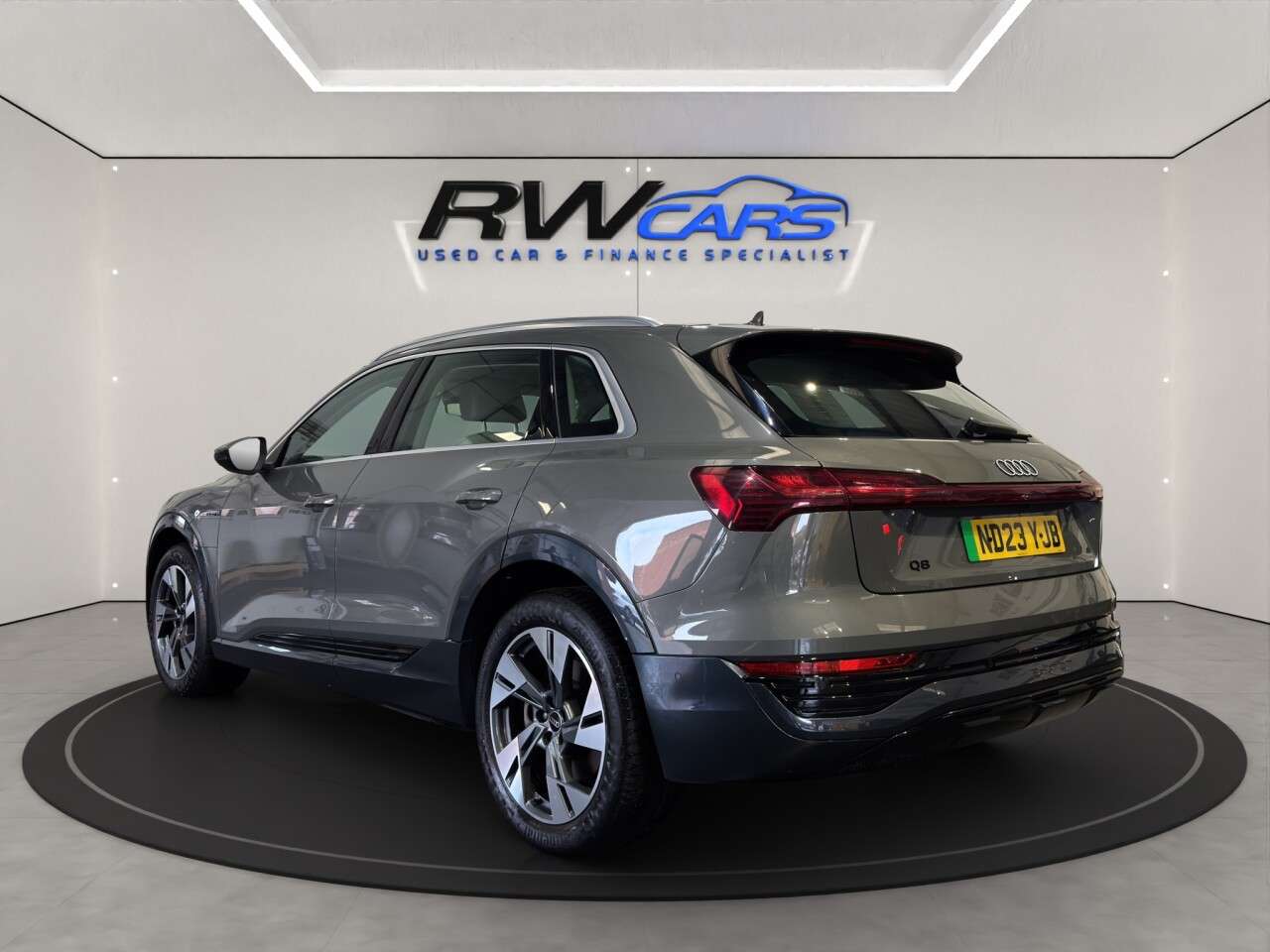 A 2023 AUDI Q8 E-TRON 50 Sport SUV 5dr Electric Auto quattro 95kWh (11kW Charger) (340 ps) A 2023 AUDI Q8 E-TRON 50 Sport SUV 5dr Electric Auto quattro 95kWh (11kW Charger) (340 ps)