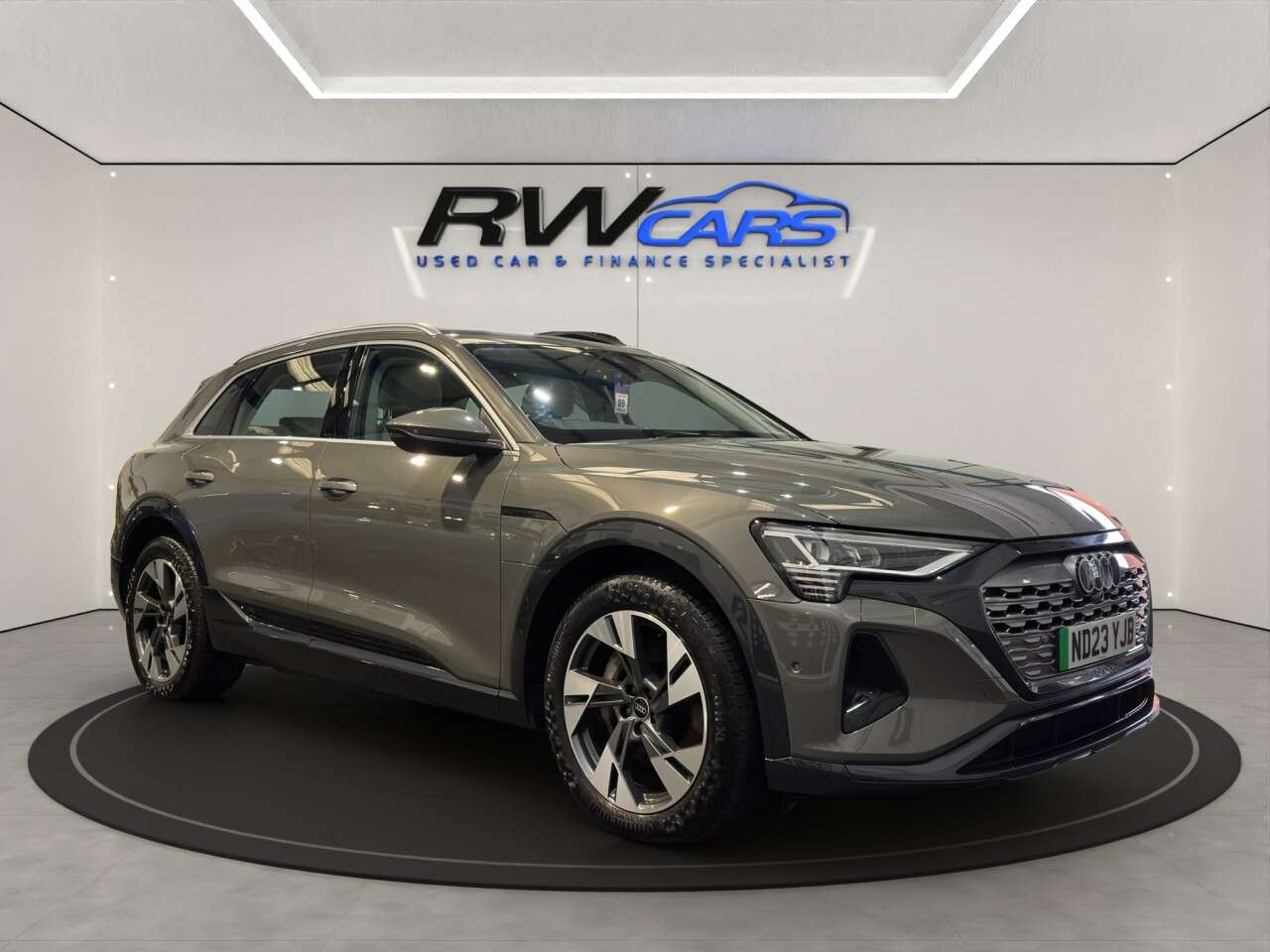 2023 AUDI Q8 E-TRON 2023 AUDI Q8 E-TRON