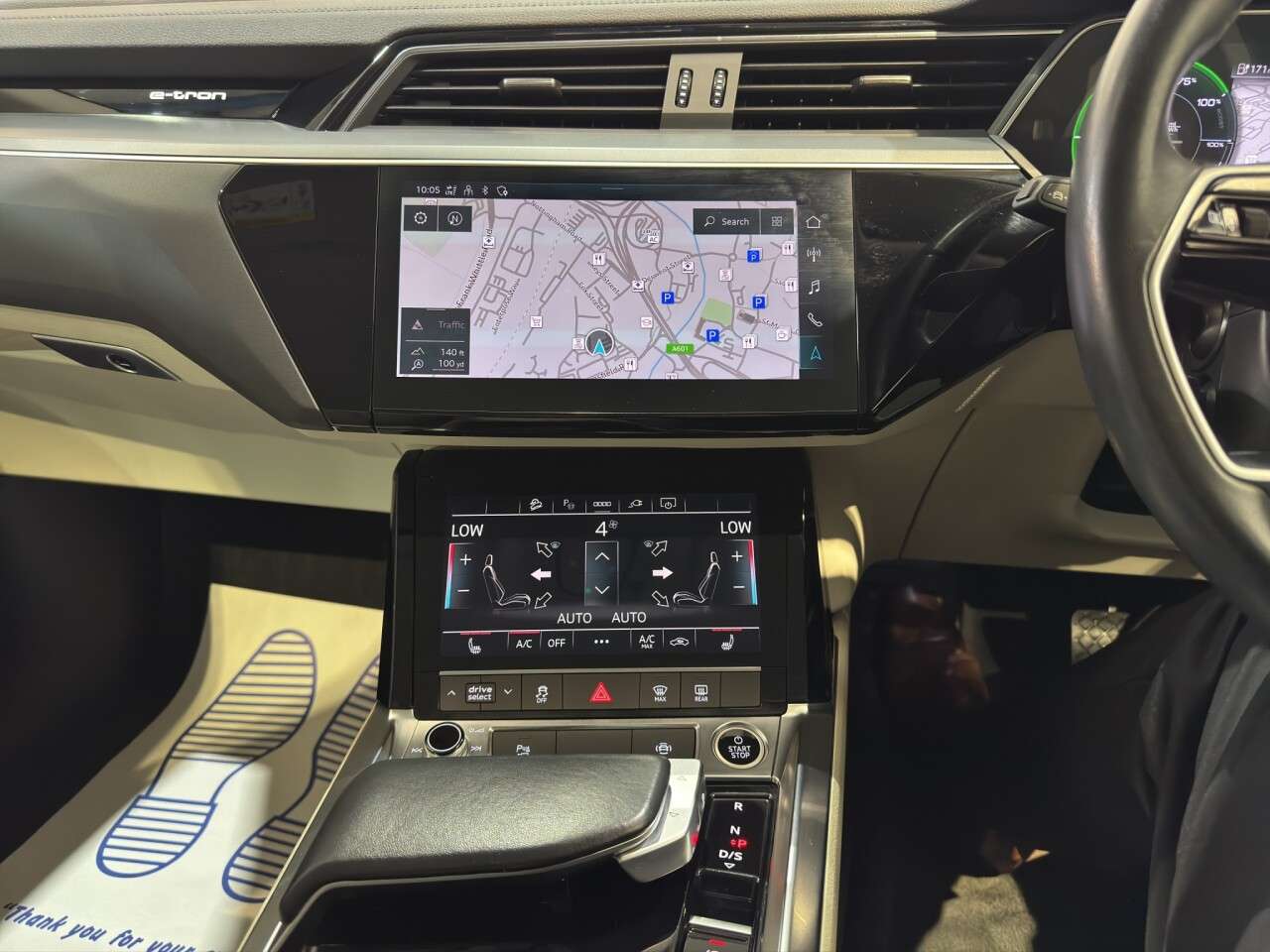 2023 AUDI Q8 E-TRON 2023 AUDI Q8 E-TRON
