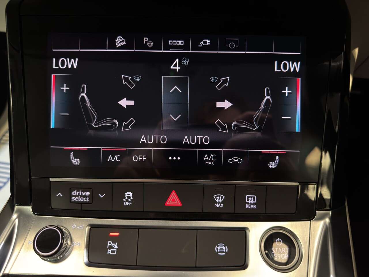 2023 AUDI Q8 E-TRON 2023 AUDI Q8 E-TRON
