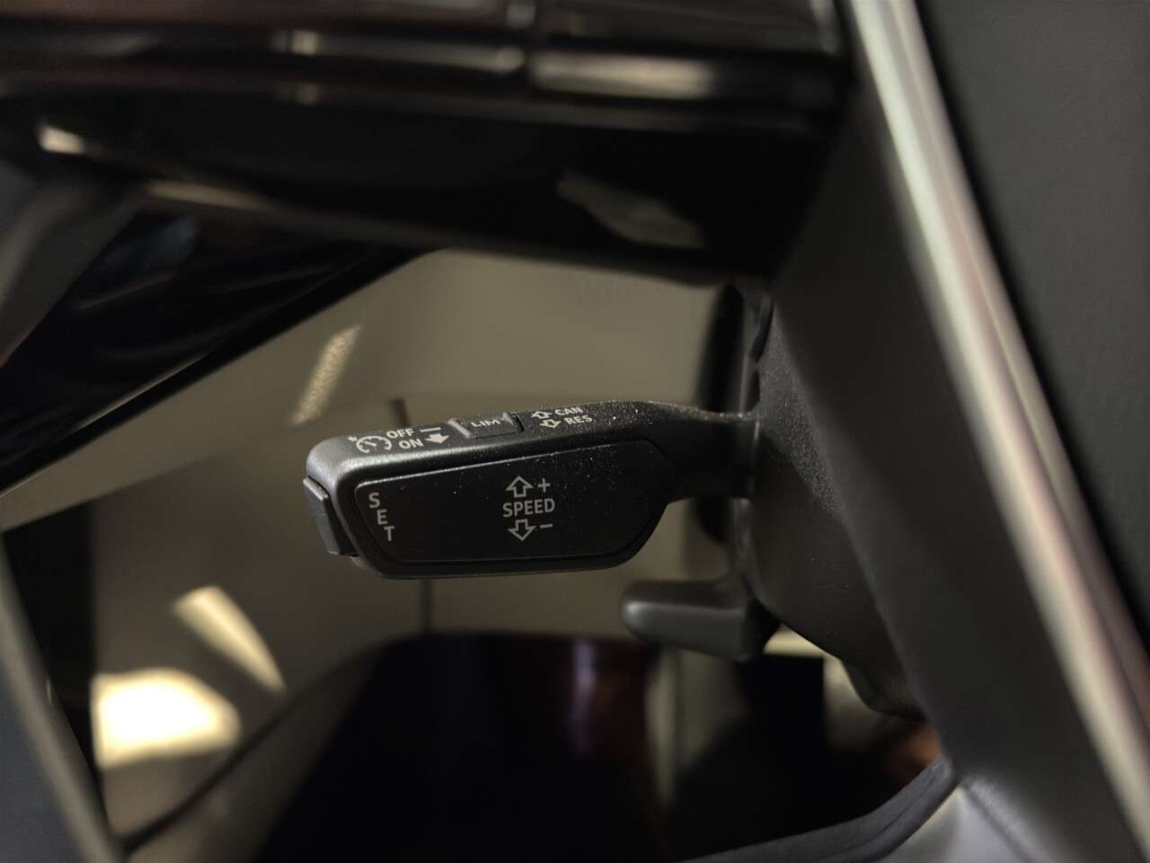 2023 AUDI Q8 E-TRON 2023 AUDI Q8 E-TRON