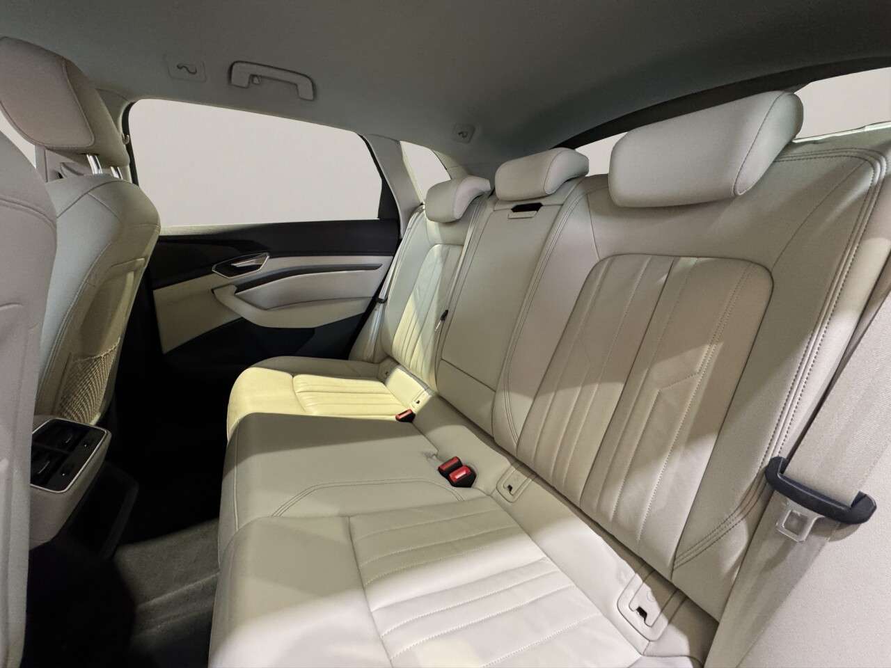 2023 AUDI Q8 E-TRON 2023 AUDI Q8 E-TRON