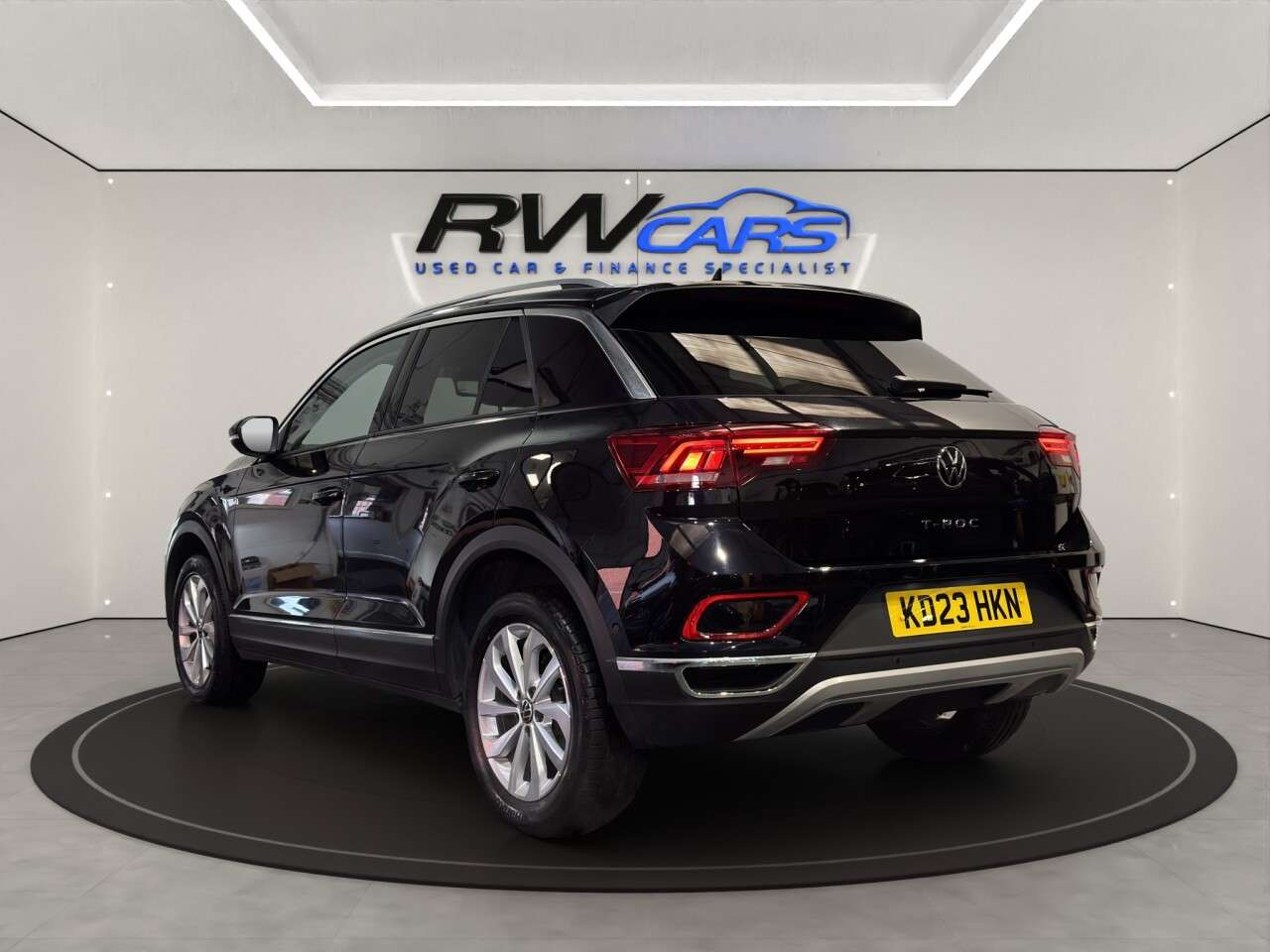 A 2023 VOLKSWAGEN T-ROC 1.5 TSI Style SUV 5dr Petrol DSG Euro 6 (s/s) (150 ps) A 2023 VOLKSWAGEN T-ROC 1.5 TSI Style SUV 5dr Petrol DSG Euro 6 (s/s) (150 ps)
