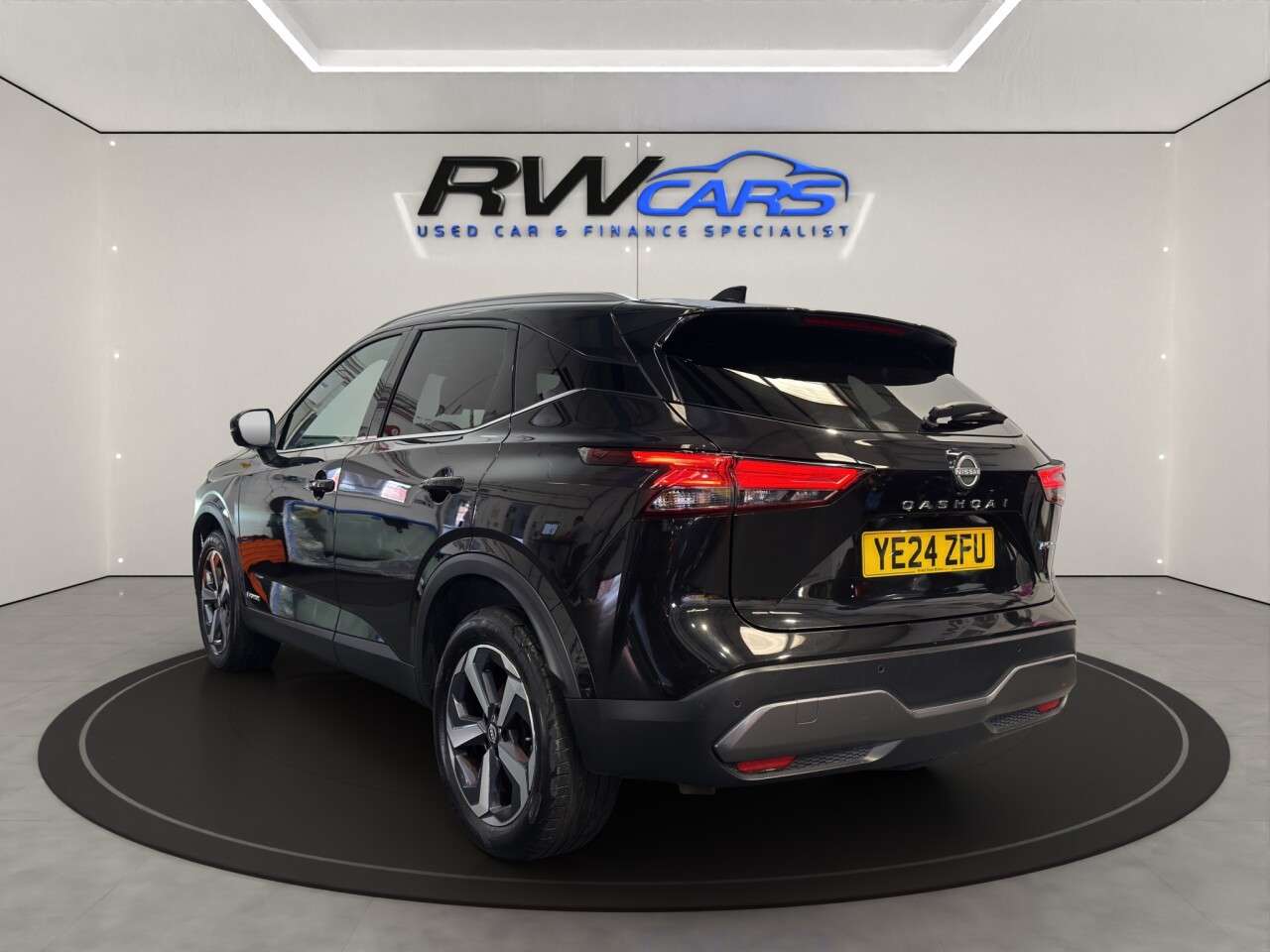 A 2024 NISSAN QASHQAI 1.5 h e-POWER N-Connecta SUV 5dr Petrol Hybrid Auto Euro 6 (s/s) (190 ps) A 2024 NISSAN QASHQAI 1.5 h e-POWER N-Connecta SUV 5dr Petrol Hybrid Auto Euro 6 (s/s) (190 ps)