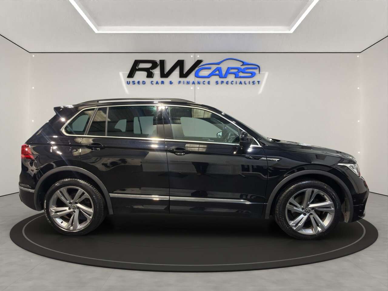 2023 VOLKSWAGEN TIGUAN 2023 VOLKSWAGEN TIGUAN