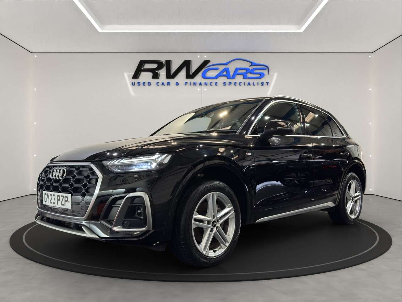 A 2023 AUDI Q5 2.0 TFSI 45 S line SUV 5dr Petrol S Tronic quattro Euro 6 (s/s) (265 ps) A 2023 AUDI Q5 2.0 TFSI 45 S line SUV 5dr Petrol S Tronic quattro Euro 6 (s/s) (265 ps)