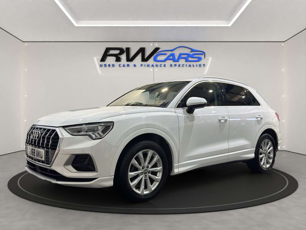 A 2019 AUDI Q3 1.5 TFSI CoD 35 Sport SUV 5dr Petrol Manual Euro 6 (s/s) (150 ps) A 2019 AUDI Q3 1.5 TFSI CoD 35 Sport SUV 5dr Petrol Manual Euro 6 (s/s) (150 ps)