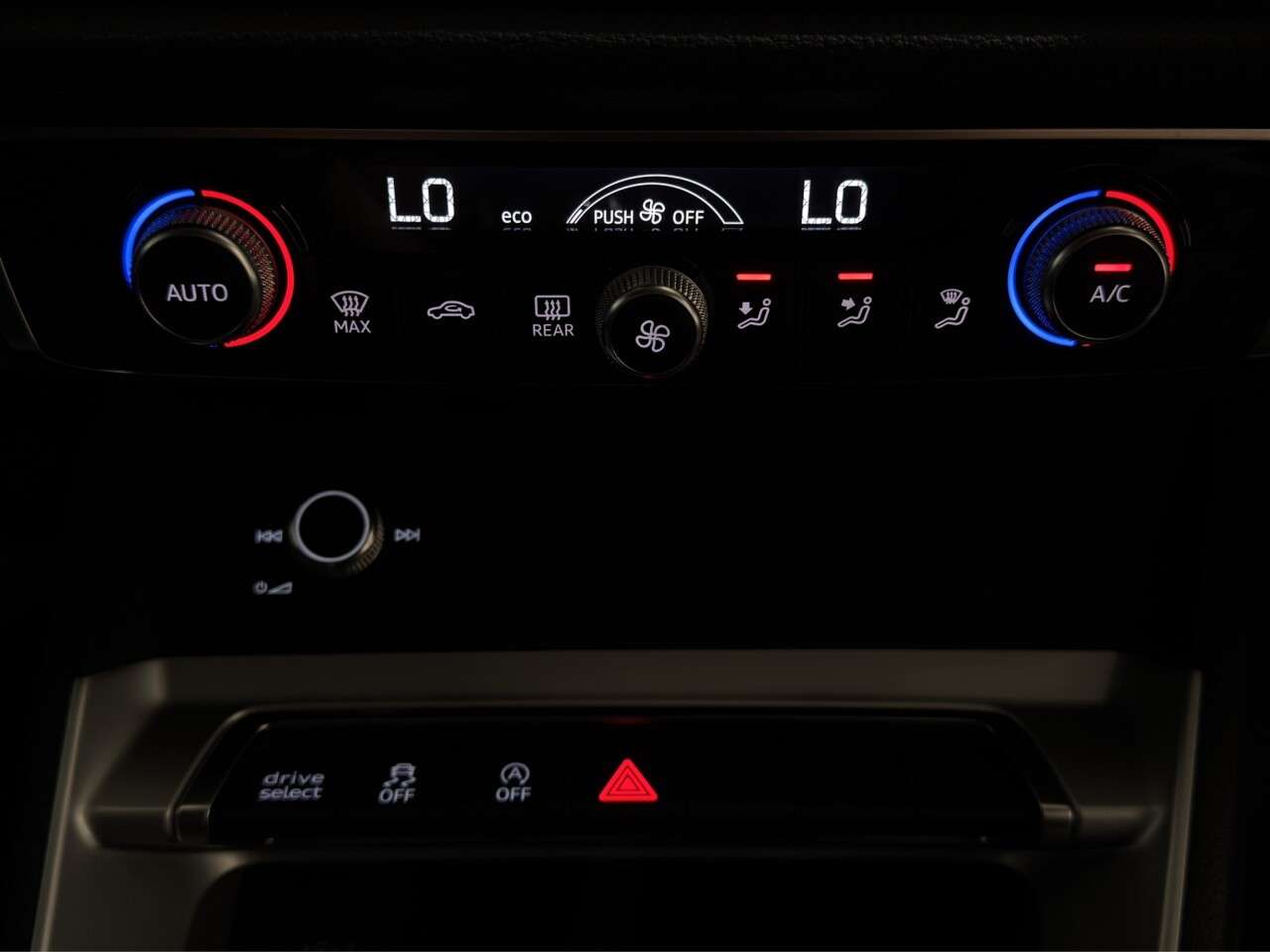 2019 AUDI Q3 2019 AUDI Q3