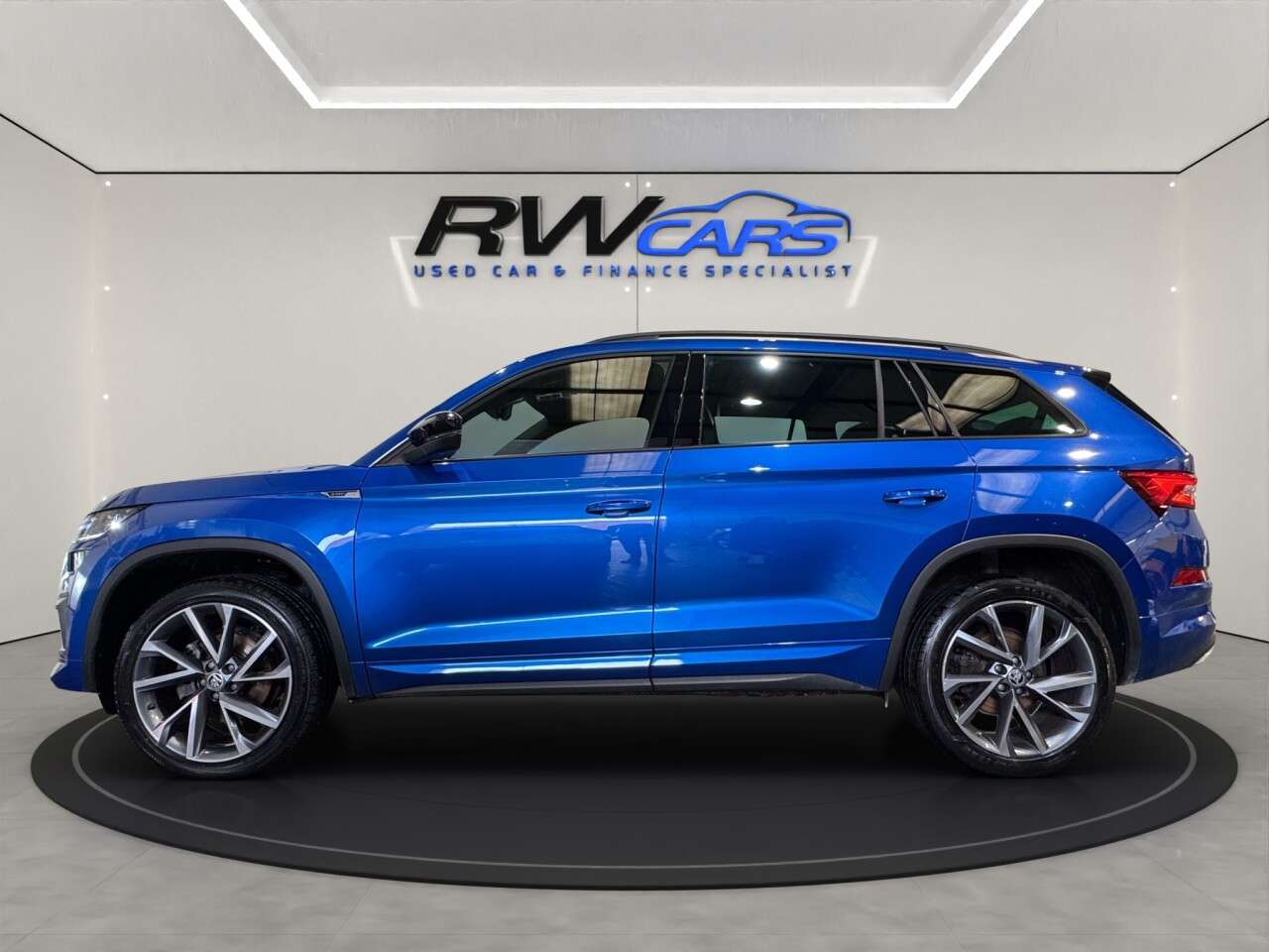 A 2022 SKODA KODIAQ 1.5 TSI ACT SportLine SUV 5dr Petrol DSG Euro 6 (s/s) (7 Seat) (150 ps) A 2022 SKODA KODIAQ 1.5 TSI ACT SportLine SUV 5dr Petrol DSG Euro 6 (s/s) (7 Seat) (150 ps)