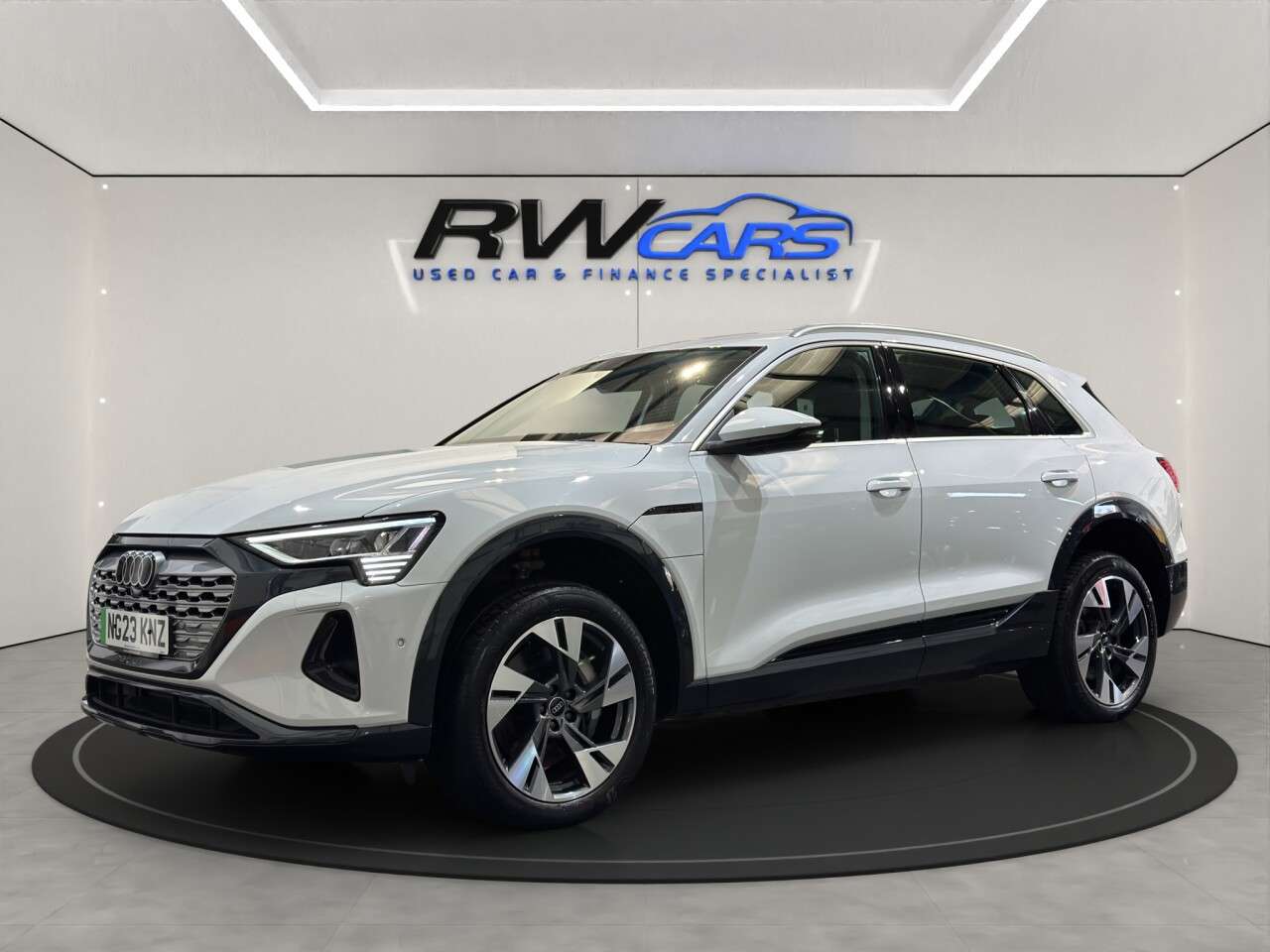 A 2023 AUDI Q8 E-TRON 50 Sport SUV 5dr Electric Auto quattro 95kWh (11kW Charger) (340 ps) A 2023 AUDI Q8 E-TRON 50 Sport SUV 5dr Electric Auto quattro 95kWh (11kW Charger) (340 ps)